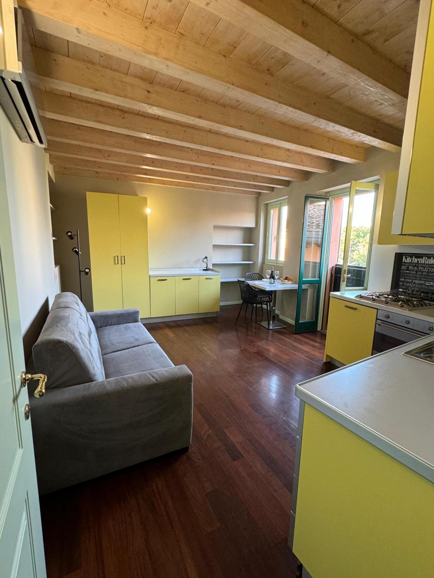 Splendid Apartament Desenzano del Garda